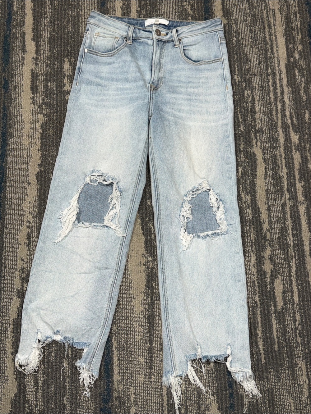 Size 5 / 27 Risen Los Angeles High Rise Light Blue Distressed Jeans